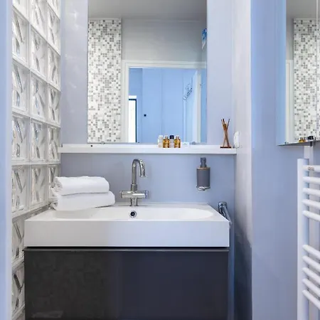 Veeve - Mirror, Mirror Parijs